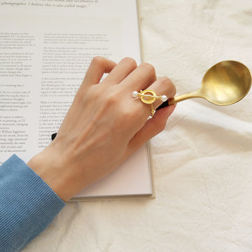Pearl Interlocking Ring